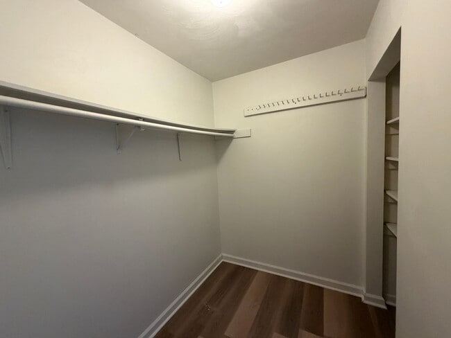 Building Photo - Roanoke County Duplex