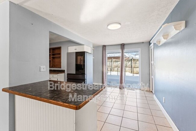 Building Photo - 5912 Bavaria Pl