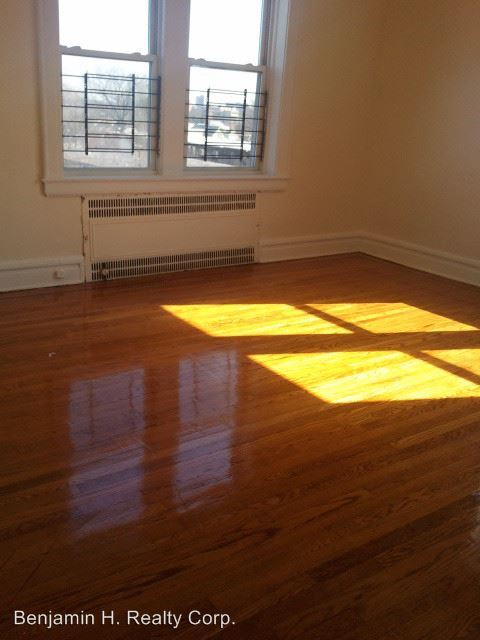 Building Photo - 466 Highland Ave