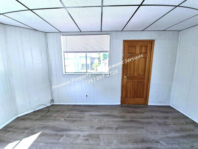 Building Photo - 1613 4th Ave