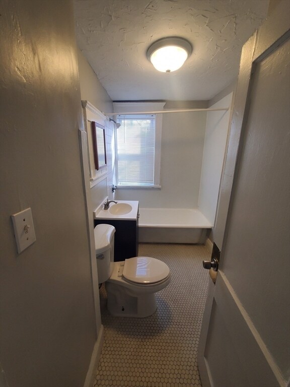 Building Photo - 79 Rosseter St