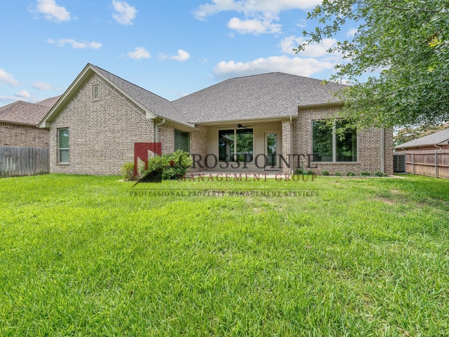 Building Photo - 3 Bedroom 2 Bath Near Three Lakes MS!