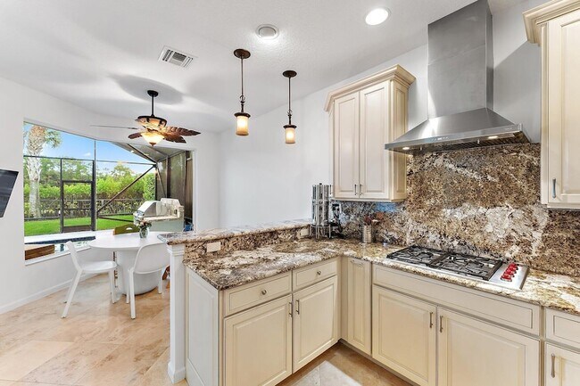 Building Photo - 236 Carina Dr