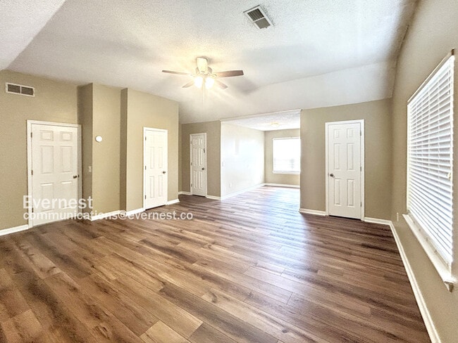 Building Photo - 7105 Mahogany Dr
