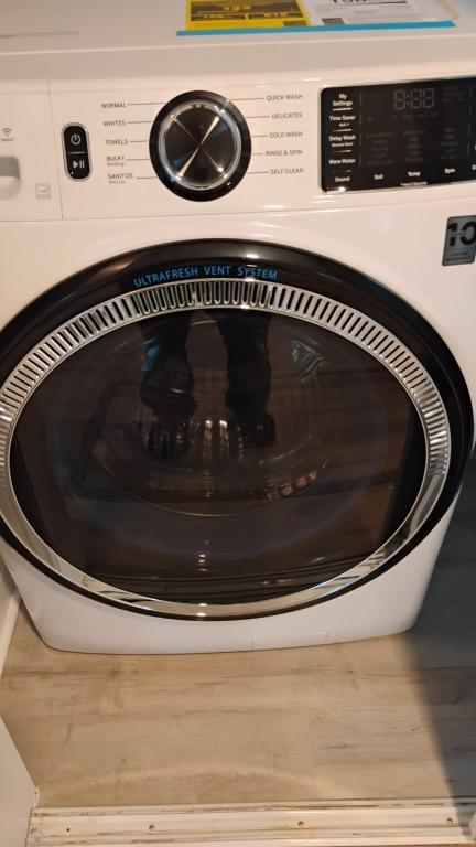 Building Photo - 549 Rawlings St