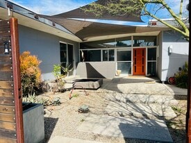 Building Photo - 5177 Carlingford Ave