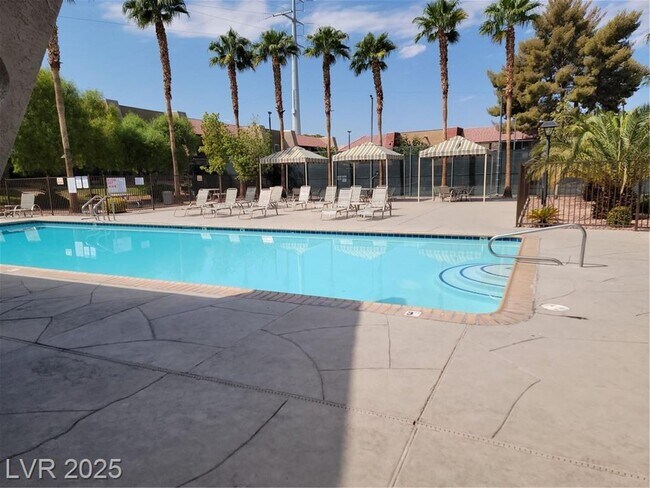 Building Photo - Adorable unit in Bella Vita community!