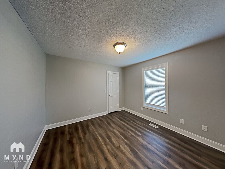 Building Photo - 456 Reeder Branch Dr
