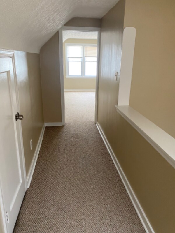 Building Photo - 1681 Sunset Ave