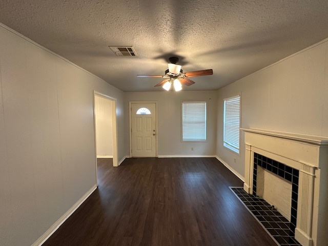 Building Photo - 2132 NE 19th Ave