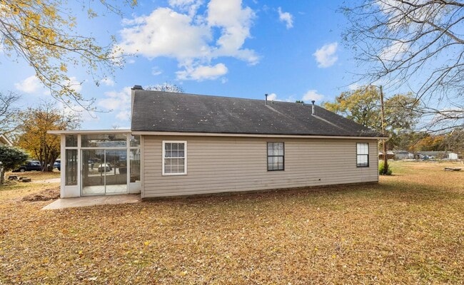 Building Photo - 500 Bartling Rd