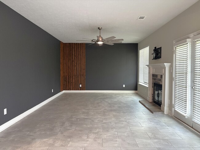 Building Photo - 5277 Copse Dr