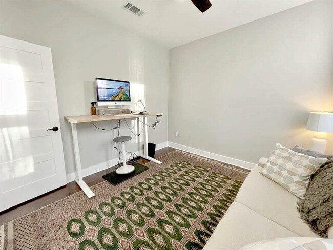 Building Photo - 6310 Porter St