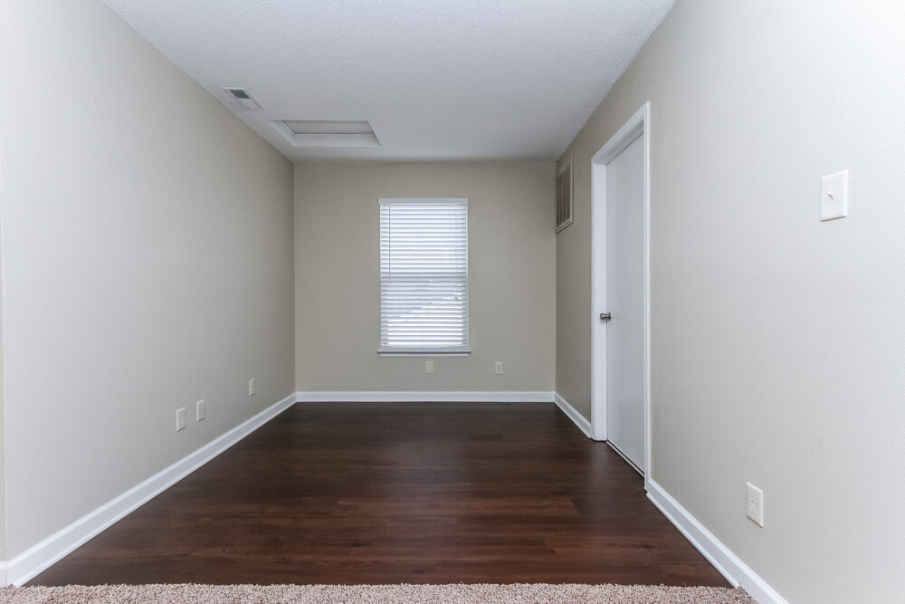 Building Photo - 6852 Youngberry Dr