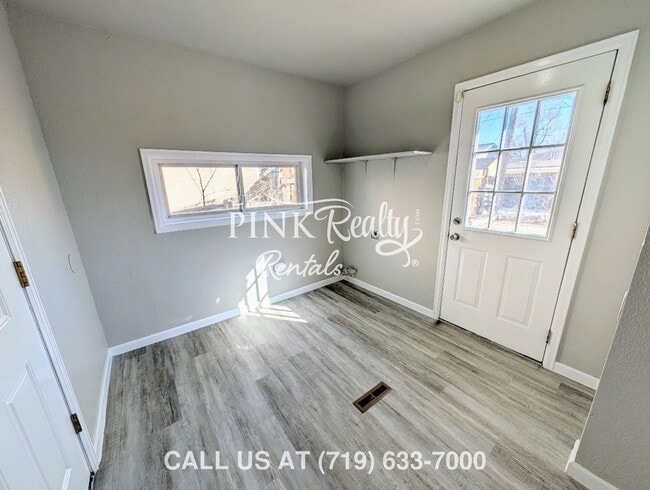 Building Photo - 133 Steven Dr