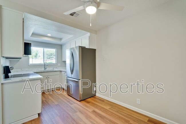Building Photo - 1662 Merriton Ct