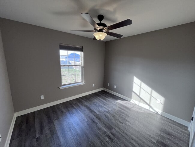 Building Photo - 13 Kelby Ct