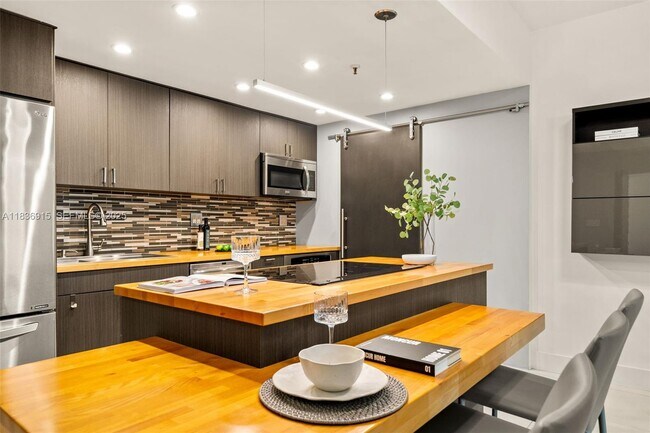 Building Photo - 9755 NW 52nd St