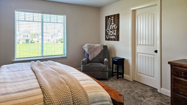 Building Photo - Summerfield Townhome