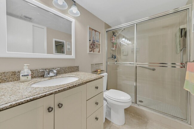 Building Photo - 15465 Lakes of Delray Blvd