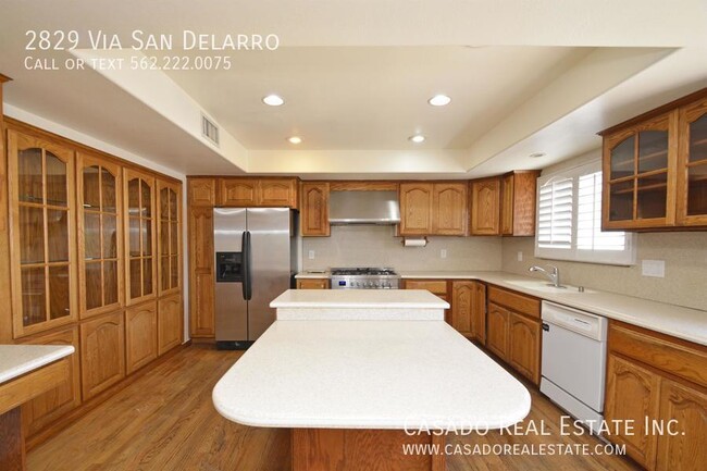 Building Photo - 2829 Via San Delarro