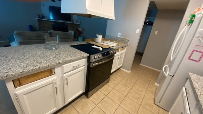 Building Photo - 7314 Ashcrest Ln