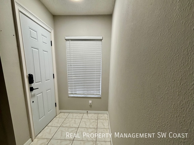 Building Photo - 10823 Brickside Ct
