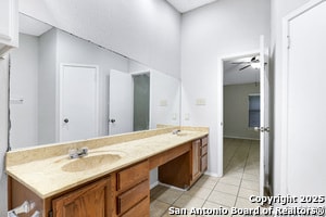 Building Photo - 3951 Chimney Springs Dr