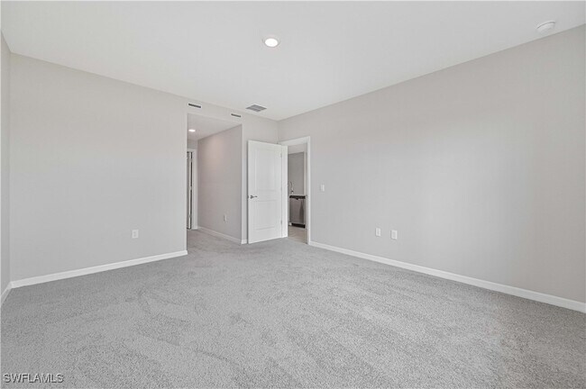 Building Photo - 44633 Palm Frond Dr