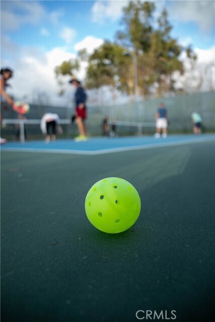 Building Photo - 12 Calle Katrina