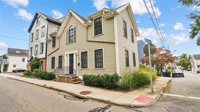 Primary Photo - 485 Spring St