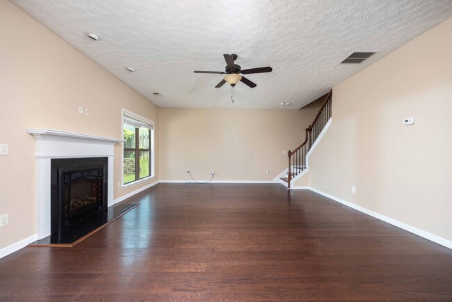 Building Photo - 7369 Pine Seed Dr