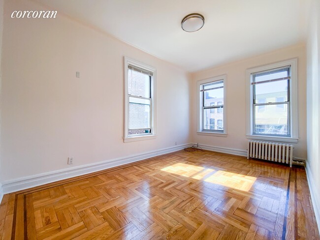 Building Photo - 1078 70th St