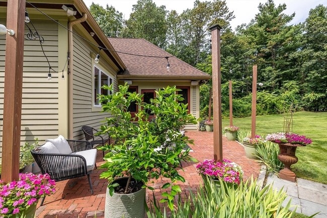 Building Photo - 9 Washington Ave