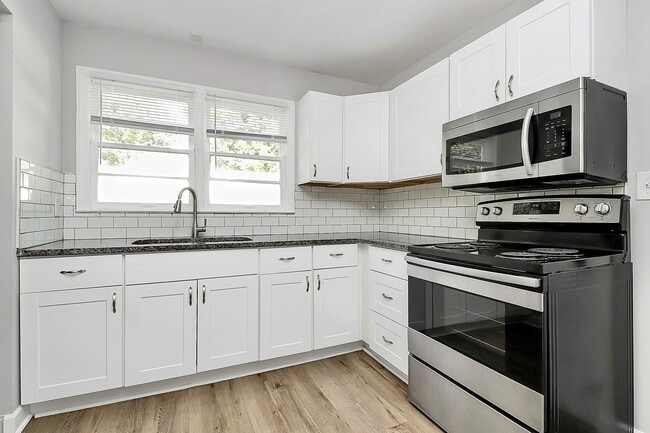 Building Photo - 2318 Amber Crest Dr