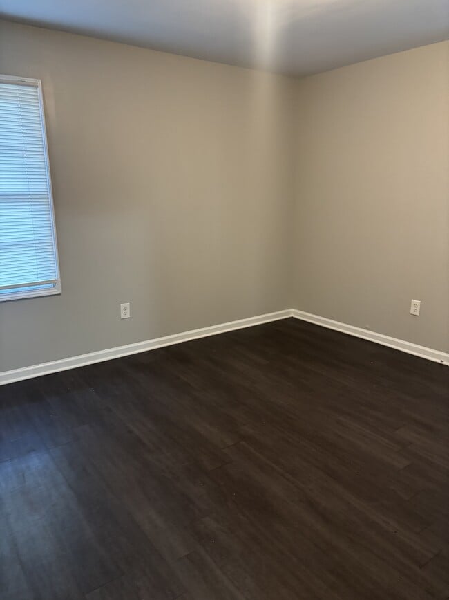 Building Photo - 1560 Cane Rd