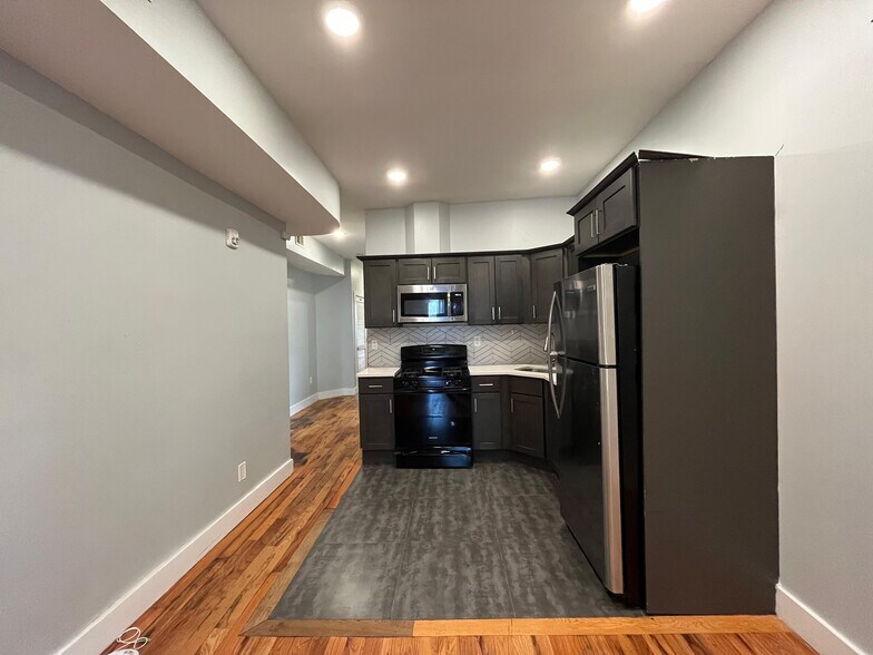 Building Photo - 19 Jewett Ave