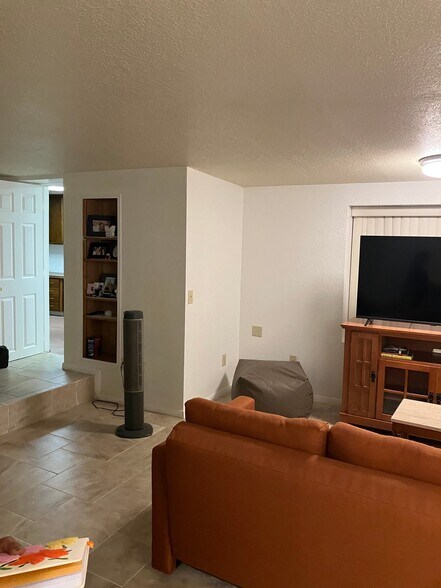 Building Photo - 21 B Del Mar Ave