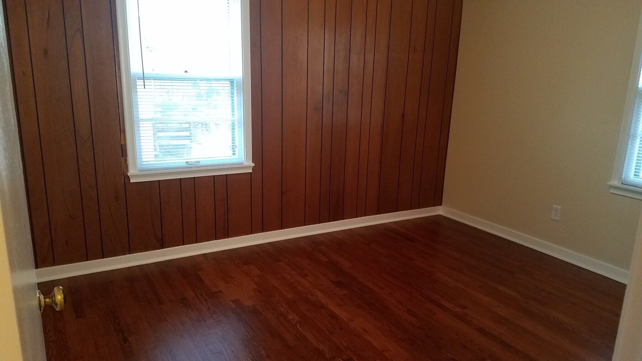 beautiful hardwood floor in bedroom - 1136 68th St