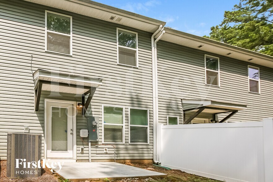 Building Photo - 2019 Cypress Village Dr NW
