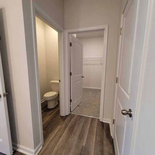 Building Photo - Brand New 4 bedroom, 2 bathroom house located in the desirable Brunswick Forest community in Leland