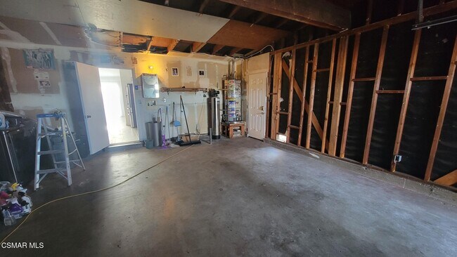 Building Photo - 1720 Elsinore Creek