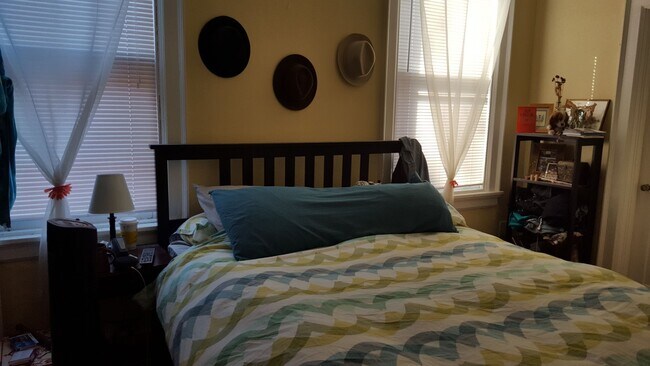 Building Photo - Fabulous 2BR Apartment on Arthur Ashe Blvd!