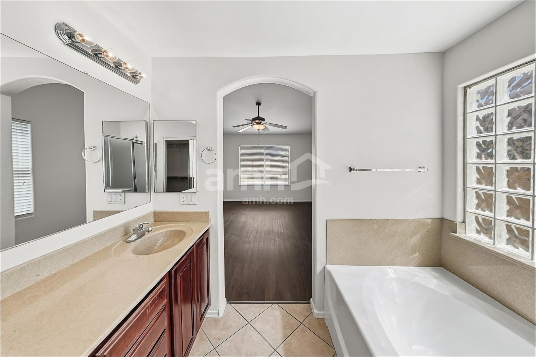 Building Photo - 16776 W Mesquite Dr