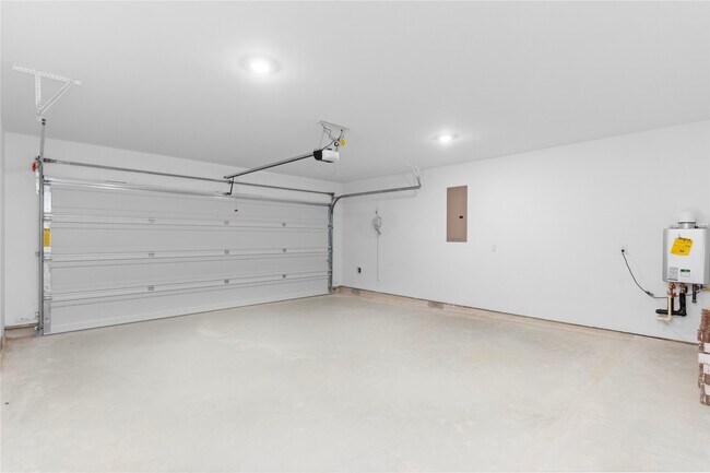 Building Photo - 27531 Sunterra Village Dr