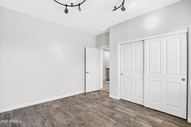 Building Photo - 20823 W Western Dr