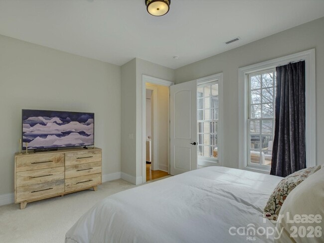 Building Photo - 3278 Park Rd