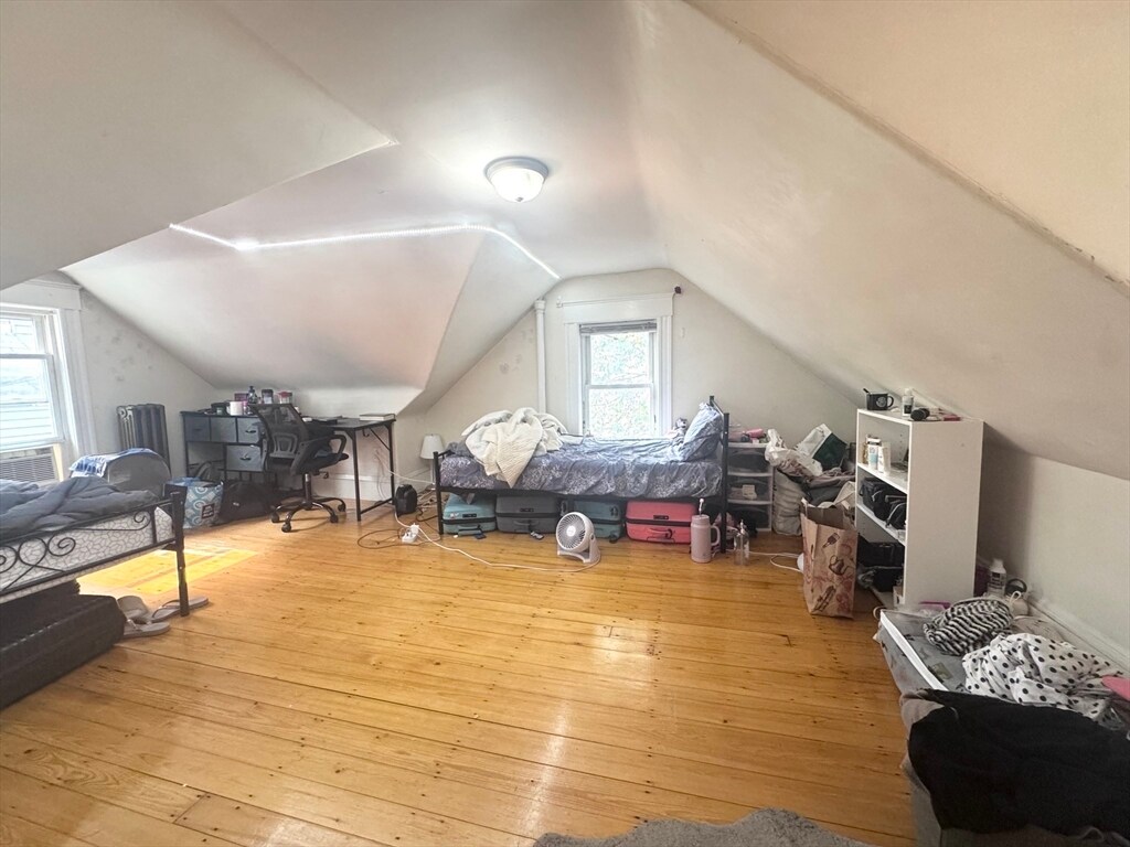 Building Photo - 95 Boylston St