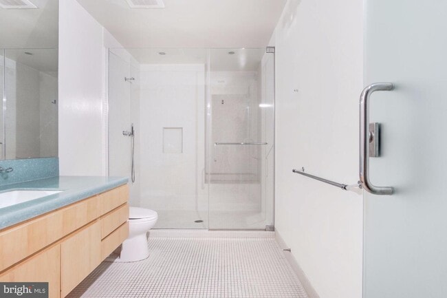 Building Photo - 437 New York Ave NW