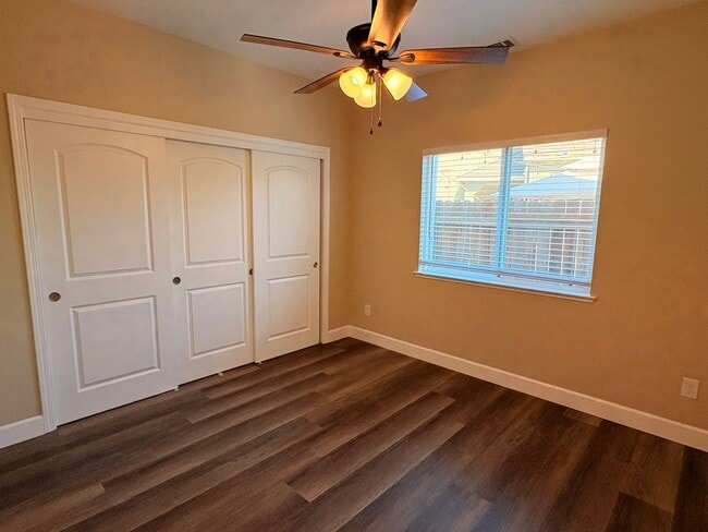 Building Photo - Stunning 4 bedroom house in Livingston
